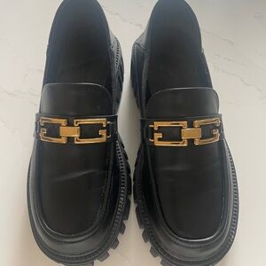 Lattelier Chunky Black Loafers